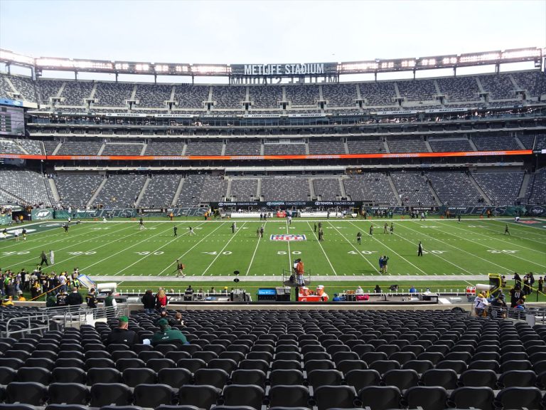 メットライフ・スタジアム アメリカンスポーツ観戦ツアーズ