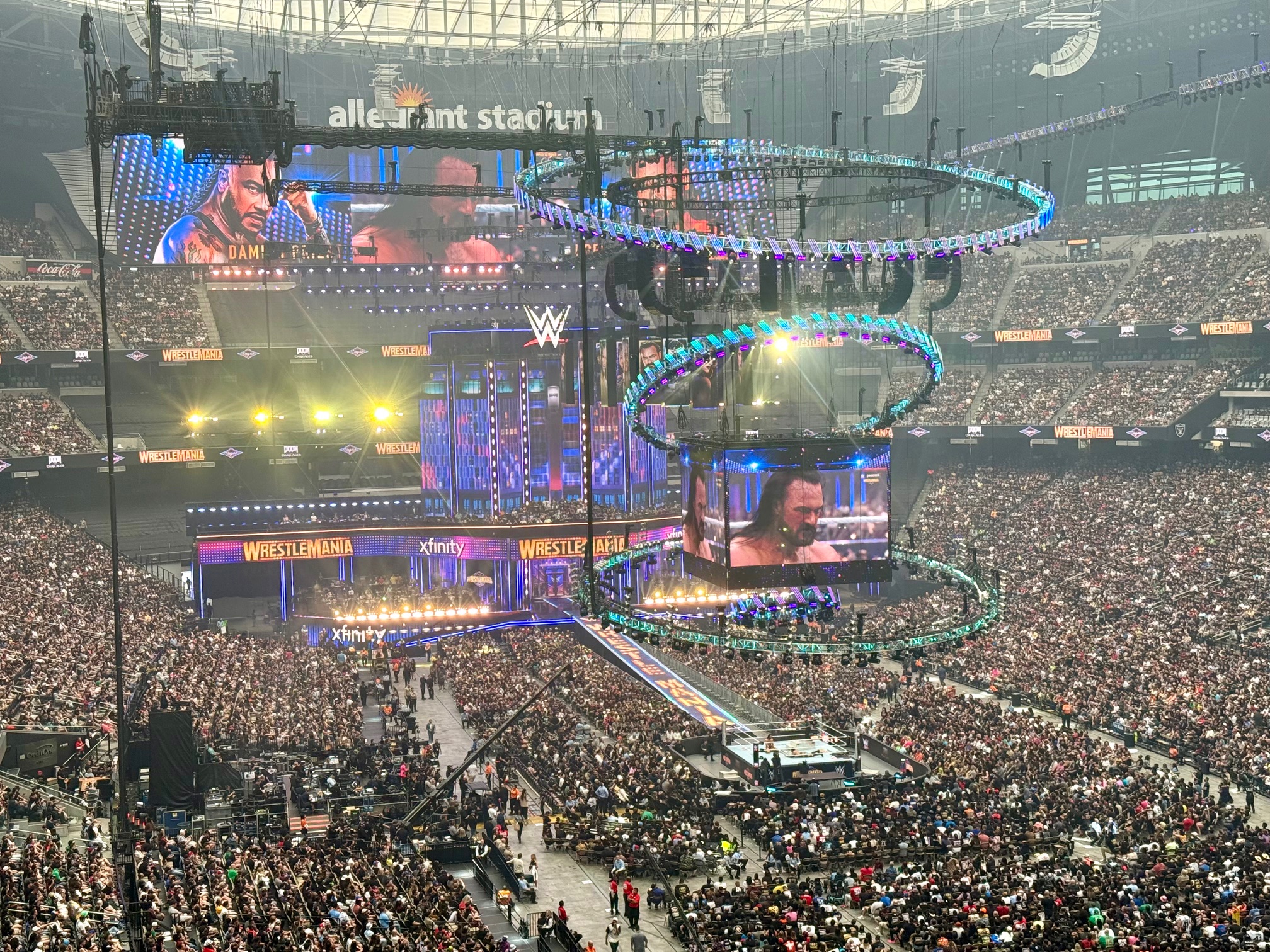 アレジアントスタジアム　WWE２００レベル